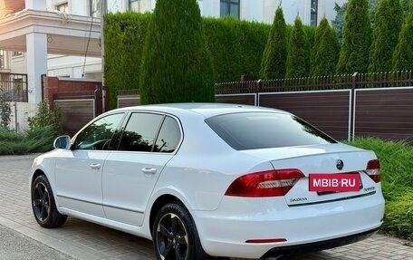 Skoda Superb III рестайлинг, 2013 год, 1 175 000 рублей, 7 фотография