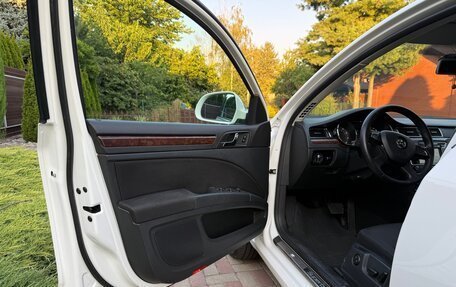 Skoda Superb III рестайлинг, 2013 год, 1 175 000 рублей, 19 фотография