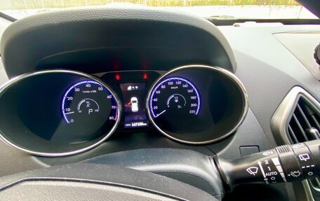 Hyundai ix35 I рестайлинг, 2014 год, 1 300 000 рублей, 10 фотография