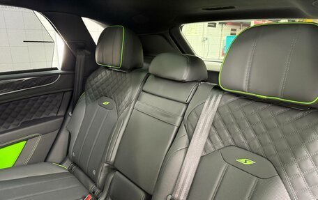 Bentley Bentayga I, 2025 год, 44 000 000 рублей, 9 фотография