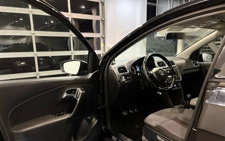 Volkswagen Polo VI (EU Market), 2017 год, 850 000 рублей, 17 фотография