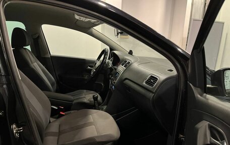 Volkswagen Polo VI (EU Market), 2017 год, 850 000 рублей, 23 фотография
