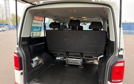 Volkswagen Caravelle T6 рестайлинг, 2017 год, 2 192 000 рублей, 15 фотография