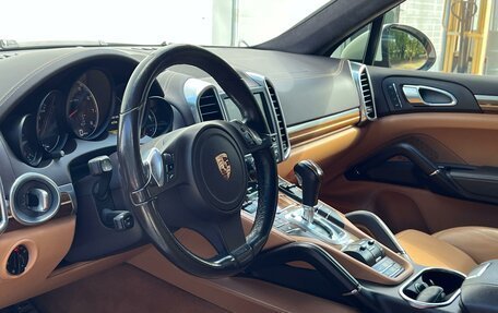 Porsche Cayenne III, 2011 год, 2 300 000 рублей, 10 фотография