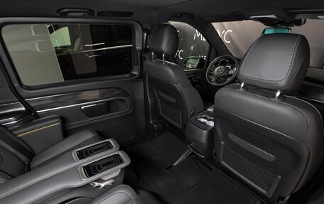 Mercedes-Benz V-Класс, 2024 год, 16 800 000 рублей, 21 фотография