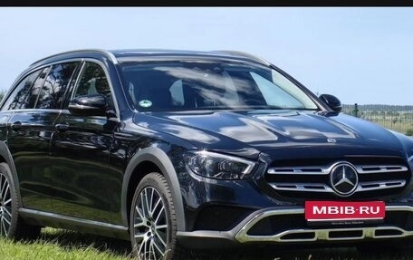 Mercedes-Benz E-Класс, 2020 год, 5 350 000 рублей, 1 фотография