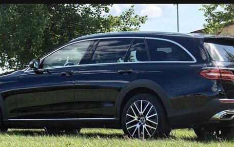 Mercedes-Benz E-Класс, 2020 год, 5 350 000 рублей, 11 фотография
