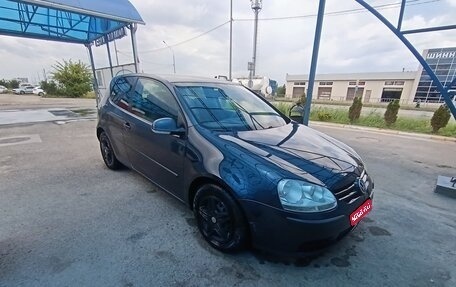 Volkswagen Golf V, 2004 год, 480 000 рублей, 1 фотография