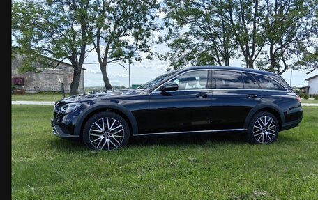 Mercedes-Benz E-Класс, 2020 год, 5 350 000 рублей, 26 фотография