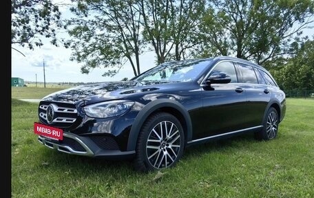 Mercedes-Benz E-Класс, 2020 год, 5 350 000 рублей, 27 фотография