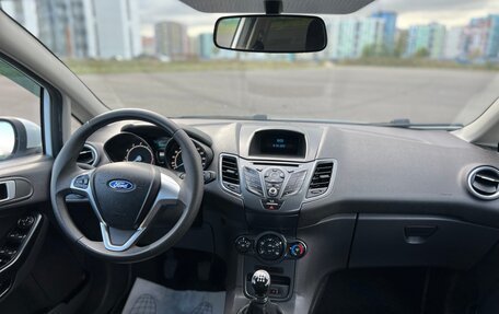 Ford Fiesta, 2015 год, 600 000 рублей, 12 фотография