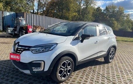 Renault Kaptur I рестайлинг, 2021 год, 1 790 000 рублей, 3 фотография