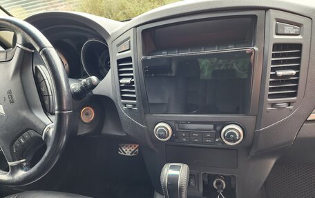 Mitsubishi Pajero IV, 2012 год, 2 450 000 рублей, 14 фотография
