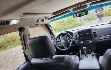 Mitsubishi Pajero IV, 2012 год, 2 450 000 рублей, 18 фотография
