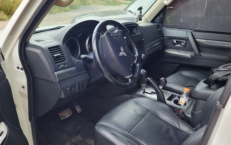 Mitsubishi Pajero IV, 2012 год, 2 450 000 рублей, 13 фотография