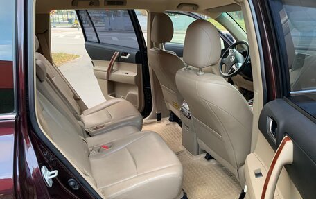 Toyota Highlander III, 2012 год, 2 350 000 рублей, 6 фотография