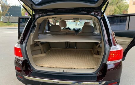 Toyota Highlander III, 2012 год, 2 350 000 рублей, 7 фотография