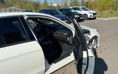 Mercedes-Benz E-Класс, 2010 год, 930 000 рублей, 3 фотография