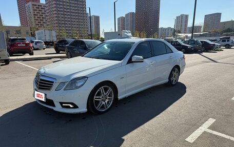 Mercedes-Benz E-Класс, 2010 год, 930 000 рублей, 10 фотография