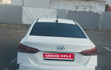 Hyundai Solaris II рестайлинг, 2020 год, 1 500 000 рублей, 2 фотография