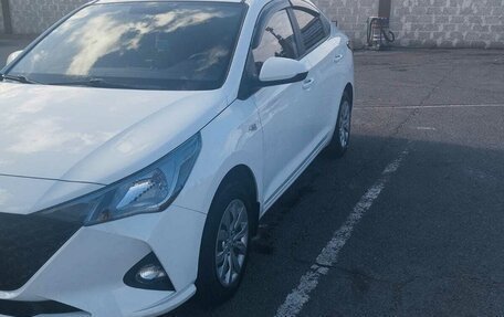 Hyundai Solaris II рестайлинг, 2020 год, 1 500 000 рублей, 5 фотография