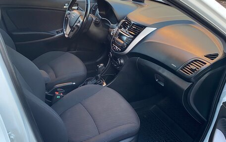 Hyundai Solaris II рестайлинг, 2014 год, 830 000 рублей, 4 фотография