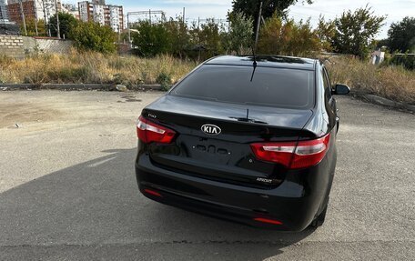 KIA Rio III рестайлинг, 2013 год, 780 000 рублей, 2 фотография