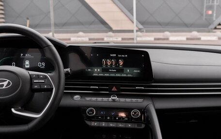 Hyundai Elantra, 2023 год, 2 298 000 рублей, 15 фотография