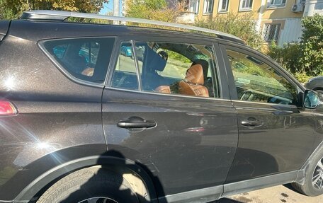 Toyota RAV4, 2015 год, 1 600 000 рублей, 9 фотография