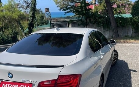 BMW 5 серия, 2015 год, 2 049 000 рублей, 3 фотография