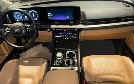 KIA Carnival, 2021 год, 4 800 000 рублей, 10 фотография