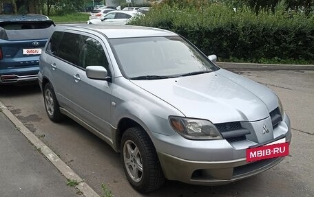 Mitsubishi Outlander III рестайлинг 3, 2003 год, 340 000 рублей, 2 фотография
