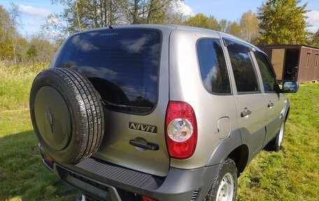 Chevrolet Niva I рестайлинг, 2016 год, 700 000 рублей, 5 фотография