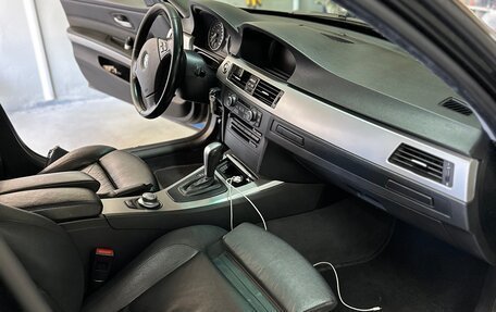BMW 3 серия, 2008 год, 1 200 000 рублей, 13 фотография