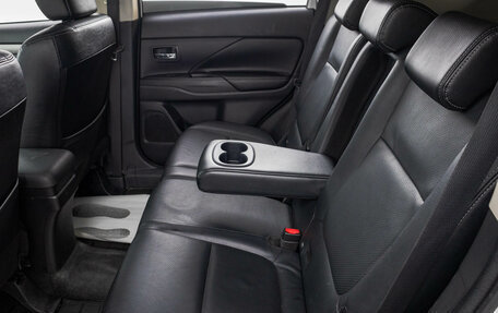 Mitsubishi Outlander III рестайлинг 3, 2012 год, 1 749 000 рублей, 30 фотография