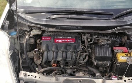 Honda Fit Shuttle I рестайлинг, 2012 год, 1 000 000 рублей, 1 фотография