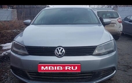 Volkswagen Jetta VI, 2014 год, 930 000 рублей, 1 фотография
