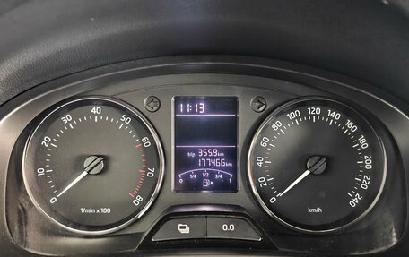 Skoda Rapid I, 2014 год, 900 000 рублей, 14 фотография