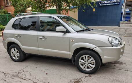 Hyundai Tucson III, 2008 год, 740 000 рублей, 5 фотография