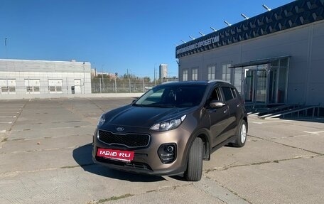 KIA Sportage IV рестайлинг, 2018 год, 2 109 400 рублей, 3 фотография
