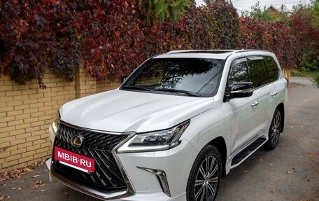 Lexus LX III, 2017 год, 10 500 000 рублей, 2 фотография