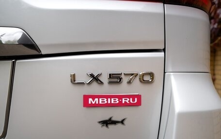 Lexus LX III, 2017 год, 10 500 000 рублей, 10 фотография