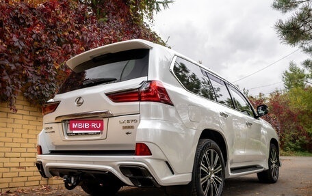 Lexus LX III, 2017 год, 10 500 000 рублей, 17 фотография