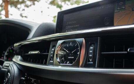 Lexus LX III, 2017 год, 10 500 000 рублей, 38 фотография