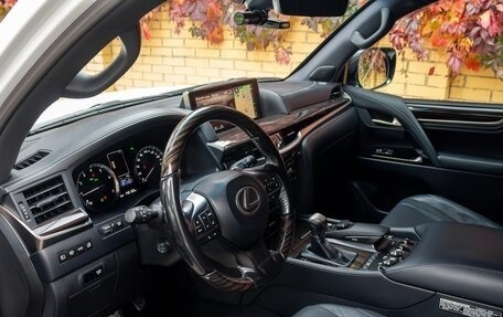 Lexus LX III, 2017 год, 10 500 000 рублей, 30 фотография