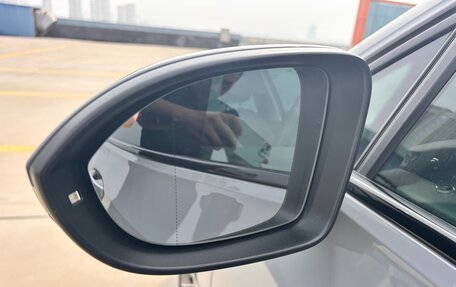 Volkswagen Golf VIII, 2022 год, 1 870 000 рублей, 12 фотография