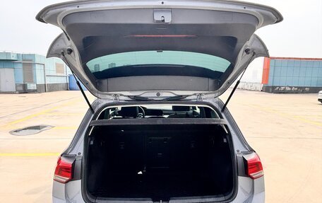 Volkswagen Golf VIII, 2022 год, 1 870 000 рублей, 26 фотография