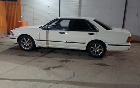 Nissan Gloria VIII, 1988 год, 350 000 рублей, 3 фотография