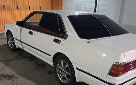 Nissan Gloria VIII, 1988 год, 350 000 рублей, 5 фотография