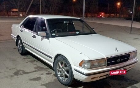 Nissan Gloria VIII, 1988 год, 350 000 рублей, 4 фотография